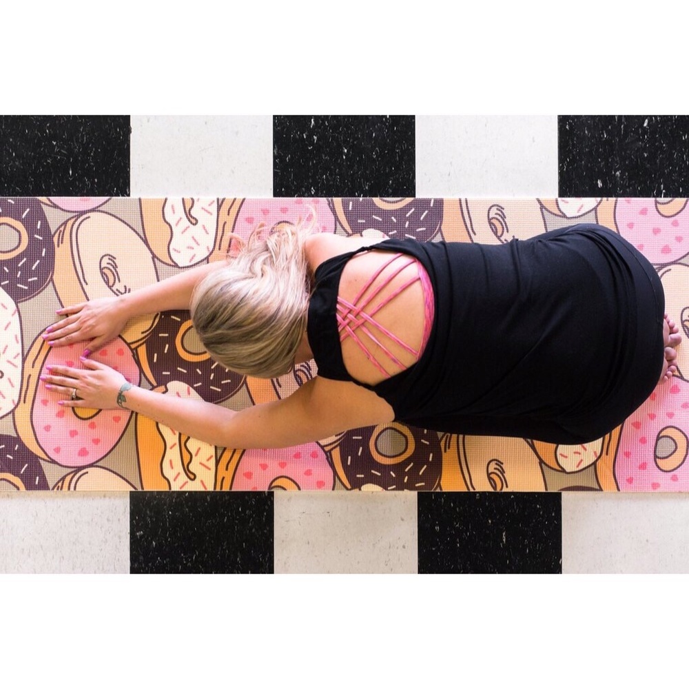 🍩 DAT MAT Donut Yoga Mat Urban Outfitters UO - Picture 3 of 8